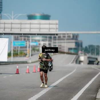 Runner Photo 6886190