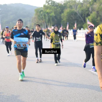 Runner Photo 6886197