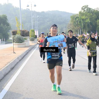 Runner Photo 6886201