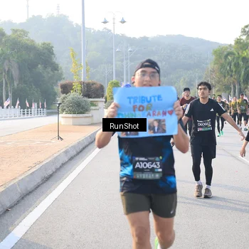 Runner Photo 6886227