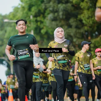 Runner Photo 6886235