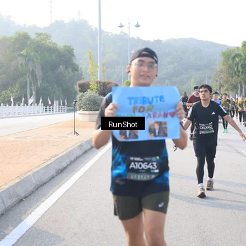 Runner Photo 6886236