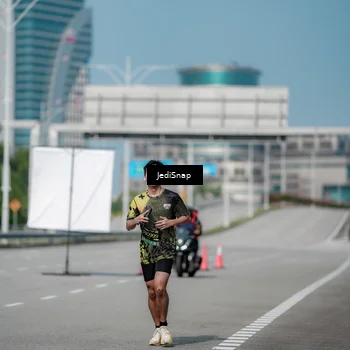 Runner Photo 6886243
