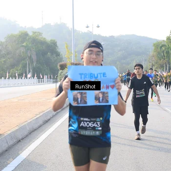 Runner Photo 6886253