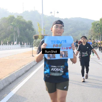 Runner Photo 6886255