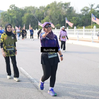 Runner Photo 6886269