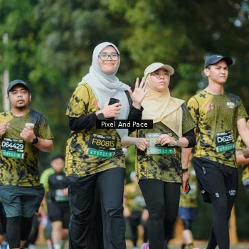 Runner Photo 6886277