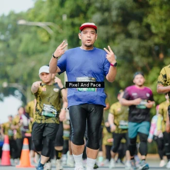 Runner Photo 6886321