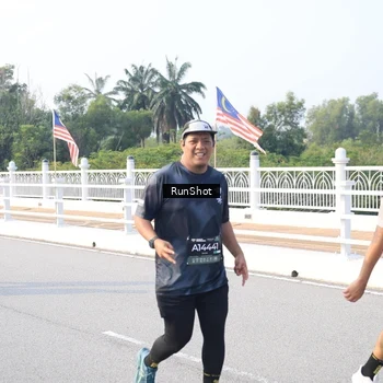 Runner Photo 6886333