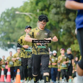 Runner Photo 6886334
