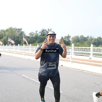 Runner Photo 6886339