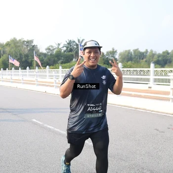 Runner Photo 6886341