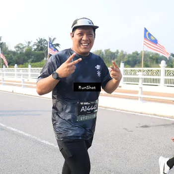 Runner Photo 6886355