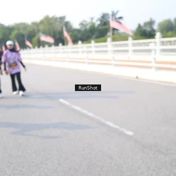 Runner Photo 6886369