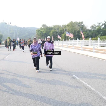 Runner Photo 6886374