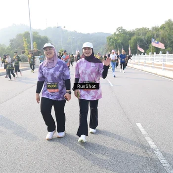 Runner Photo 6886397