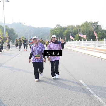 Runner Photo 6886438
