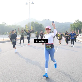 Runner Photo 6886463
