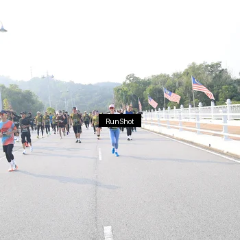 Runner Photo 6886471