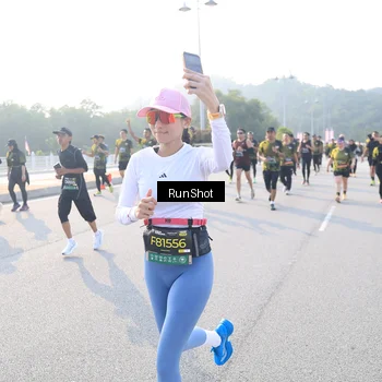 Runner Photo 6886476