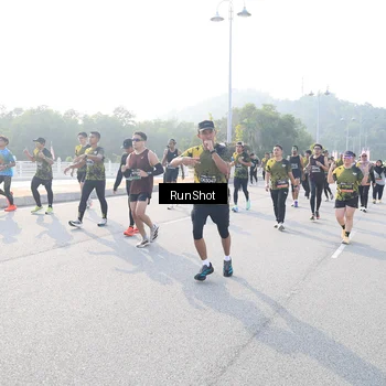 Runner Photo 6886503