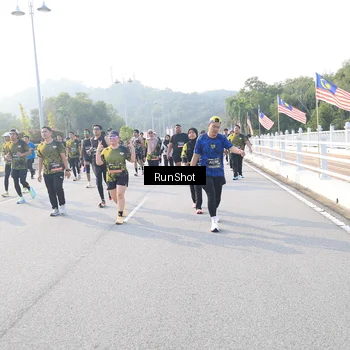 Runner Photo 6886532