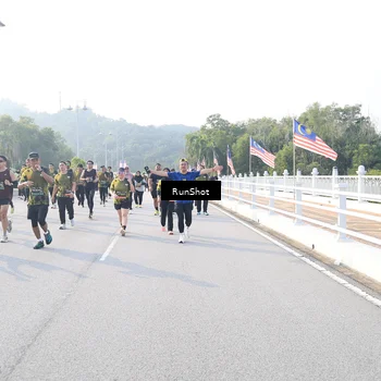 Runner Photo 6886550