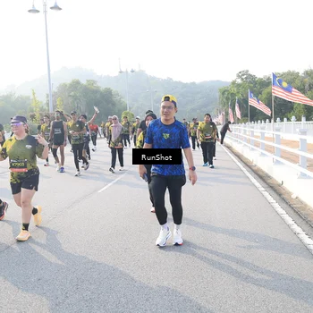 Runner Photo 6886569