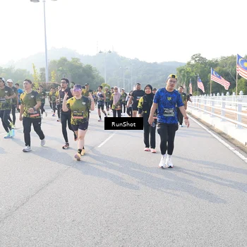 Runner Photo 6886571