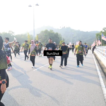 Runner Photo 6886607