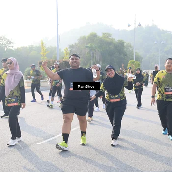 Runner Photo 6886629