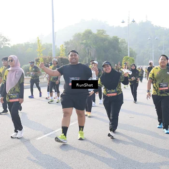 Runner Photo 6886642