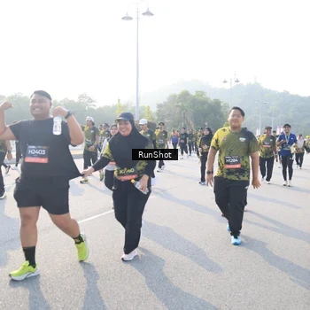 Runner Photo 6886649