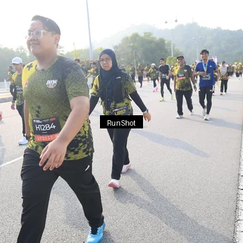 Runner Photo 6886684