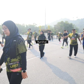Runner Photo 6886707