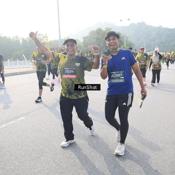 Runner Photo 6886740