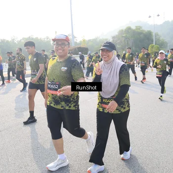 Runner Photo 6886811