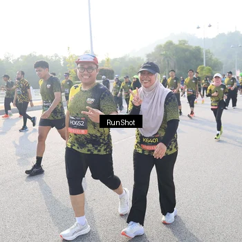 Runner Photo 6886815