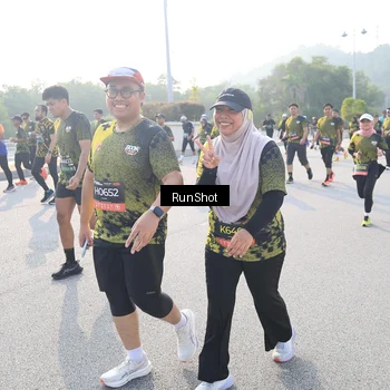 Runner Photo 6886816