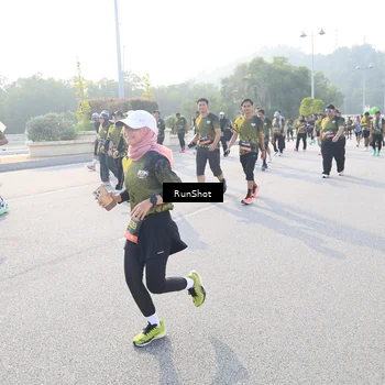 Runner Photo 6886832