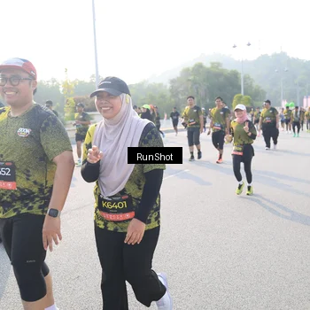 Runner Photo 6886859