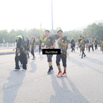 Runner Photo 6886887
