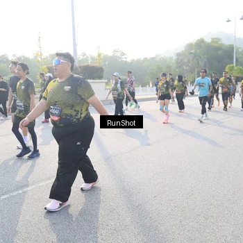 Runner Photo 6886958