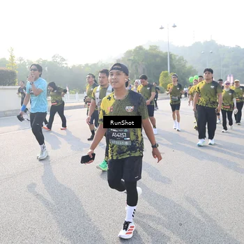 Runner Photo 6886998
