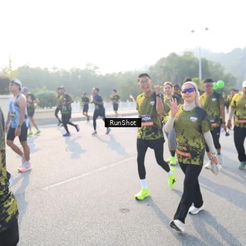 Runner Photo 6887039