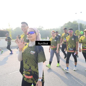 Runner Photo 6887048