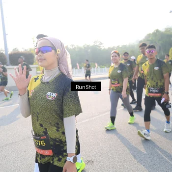 Runner Photo 6887051
