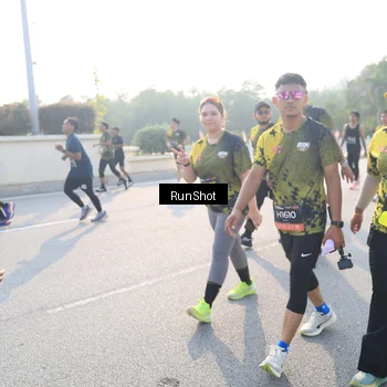 Runner Photo 6887057
