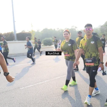 Runner Photo 6887062