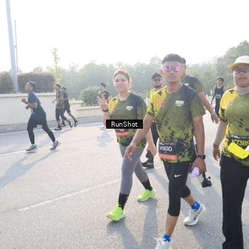 Runner Photo 6887063